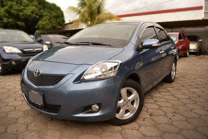 Toyota Yaris 2012 en Managua Nicaragua (1)