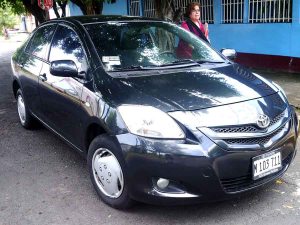 Toyota Yaris 2007 en Managua  (2)